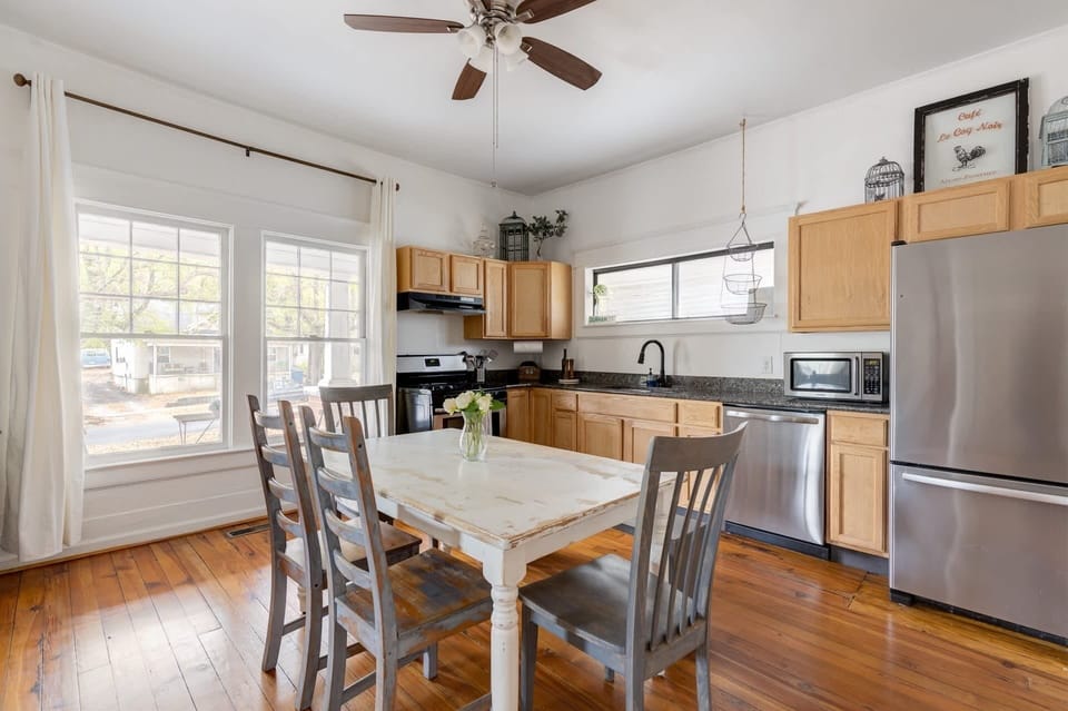 Kitchen with Eat In dining table, stainless steel appliances, gas stove, dishwasher