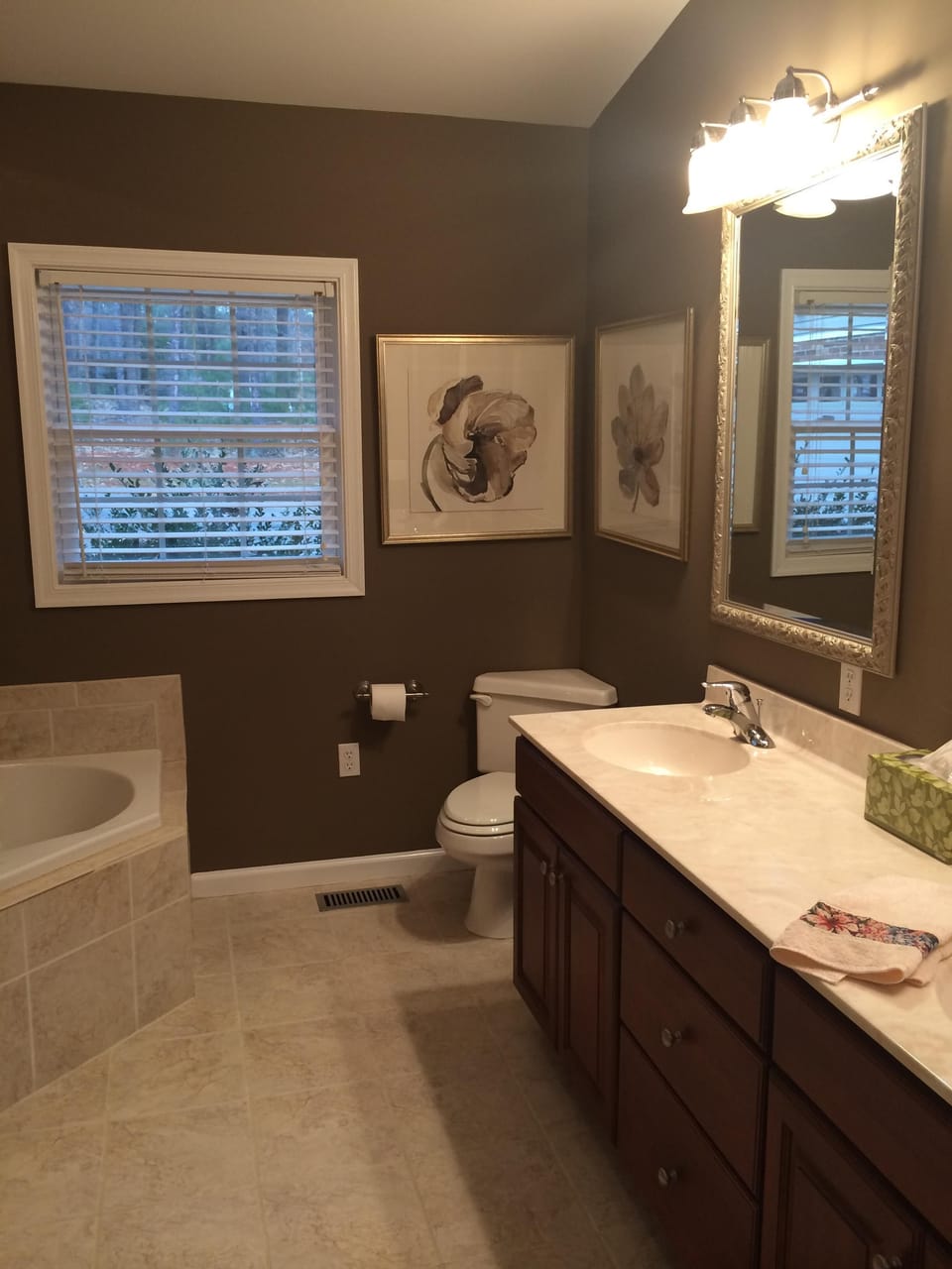 Master bathroom 