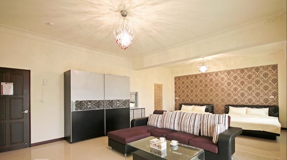 Deluxe Quadruple Room | Individually decorated, individually furnished, desk, free WiFi