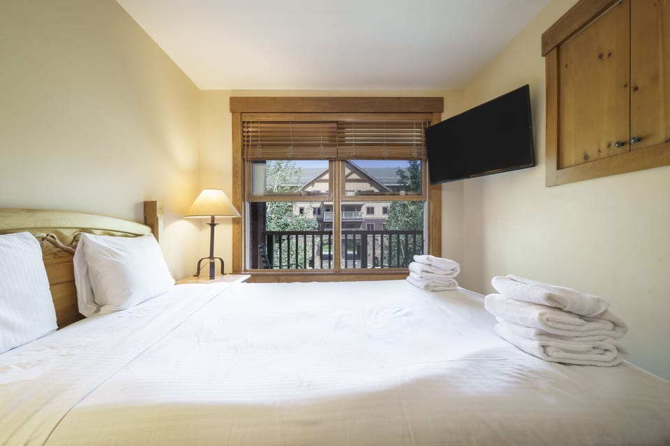 Second bedroom