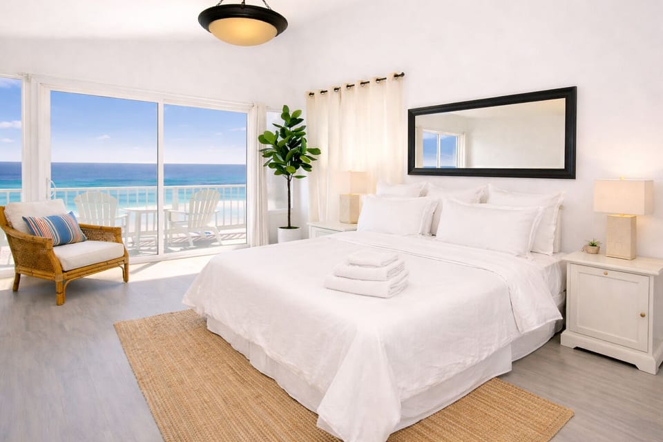 Upper king oceanfront bedroom