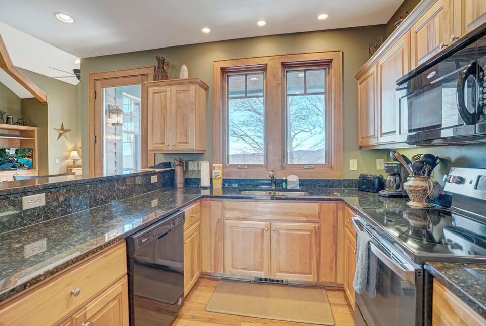 Kitchen--- Mountain View from Sink Window