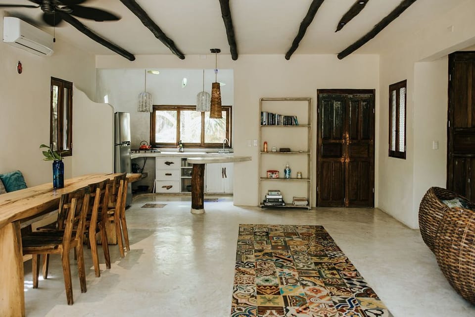 Casa Mandala open living area and kitchen