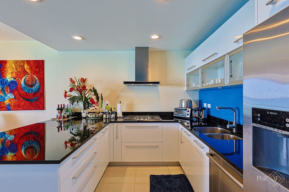The kitchen is very well equipped. You should be able to find here all you need.