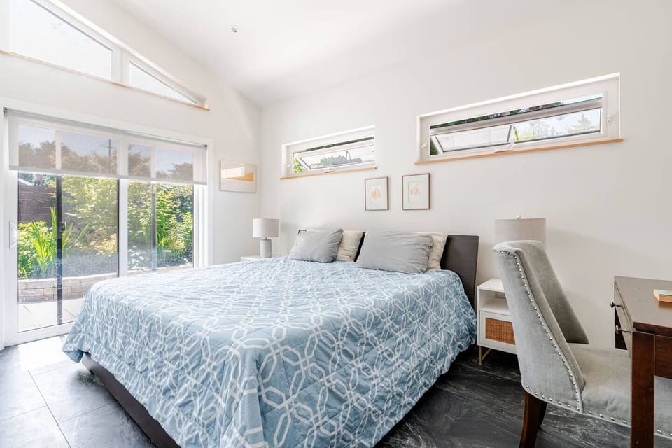 King Bed