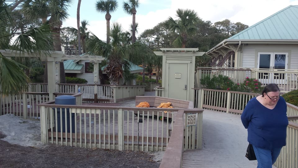 Beach access at Shipyard Beach club building