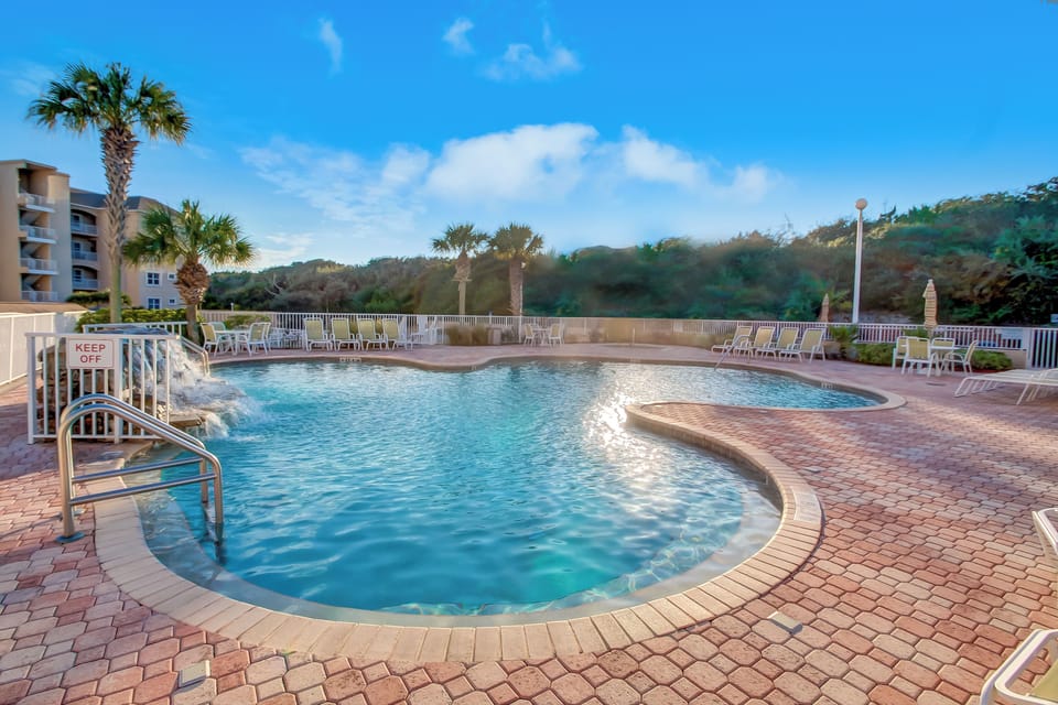 Ocean Park Community Pool