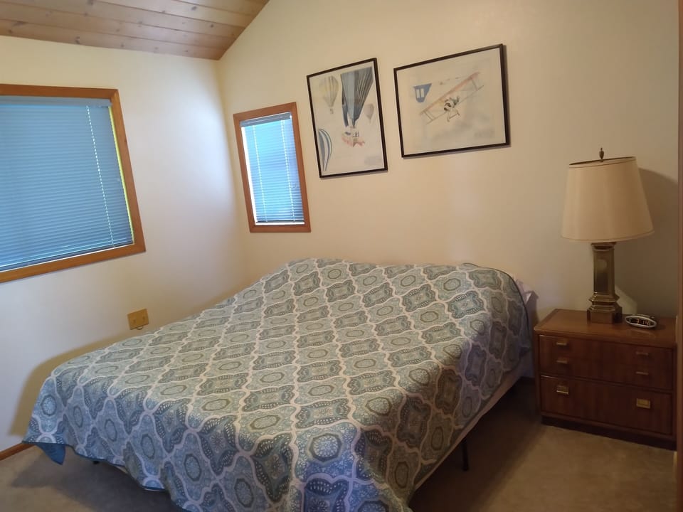 Right King Size Bedroom