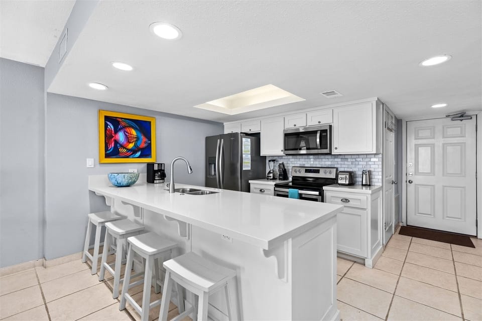 Extra Sitting in Kitchen Area