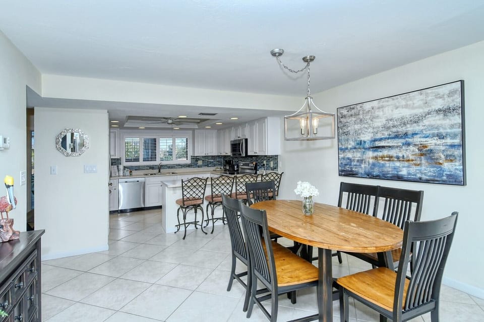 Dining table for six people 