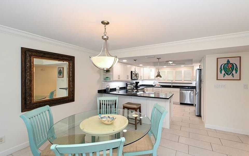 Dining & Kitchen