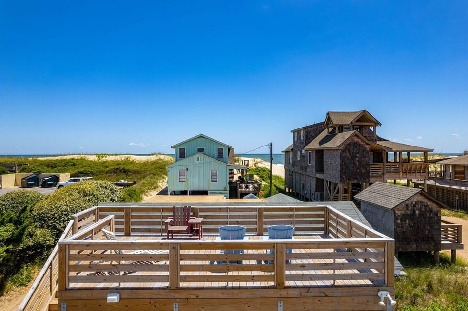 10-web-or-mls-Cove-415-Roof-Deck