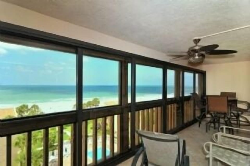Slider glass enclosed lanai