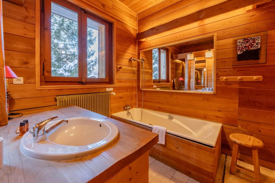 Bathroom with bathtub