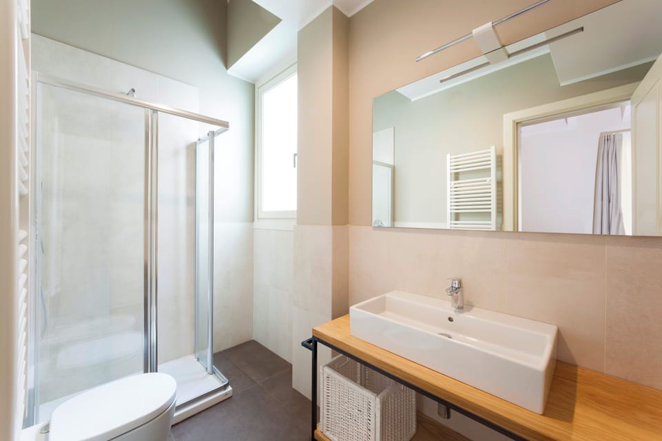 Bathroom N2
