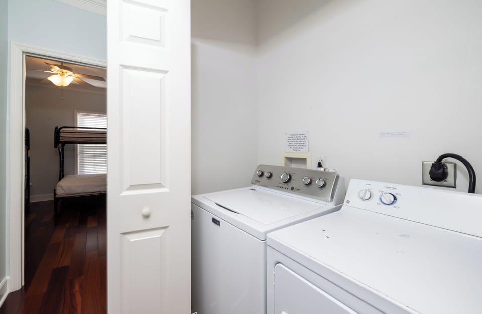 Washer & Dryer