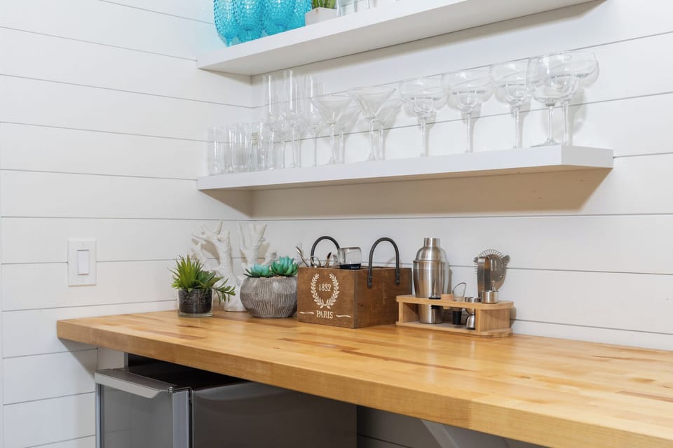 A wet bar is ready for your afternoon beverages