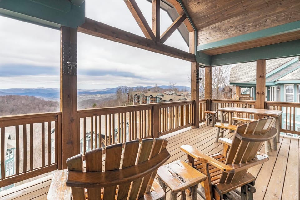 Deck Area--- Winter Mountain View, Furniture
