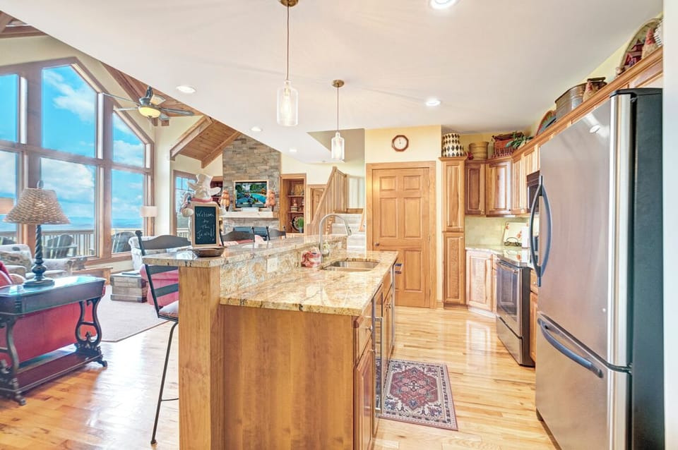 Kitchen--- Granite Counter-tops, Stainless Steel