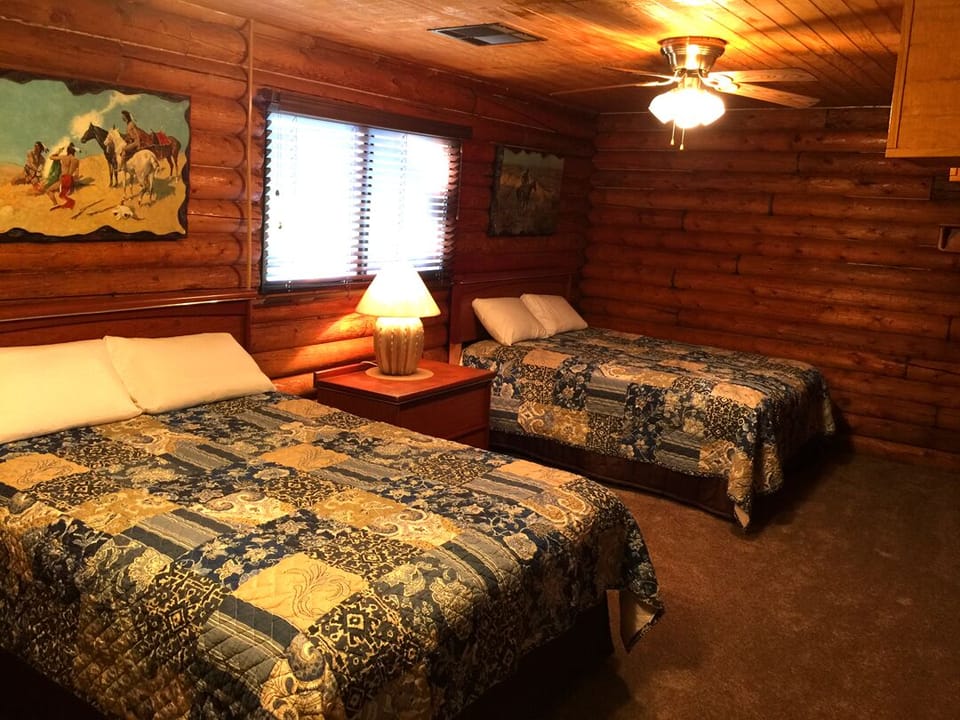 Lodge - Main Floor Bedroom