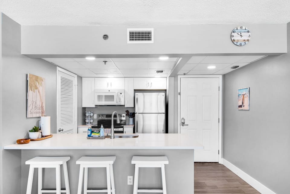 Breakfast bar