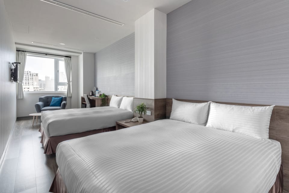 Classic Quadruple Room, 2 Double Beds, Non Smoking | Desk, free WiFi, bed sheets