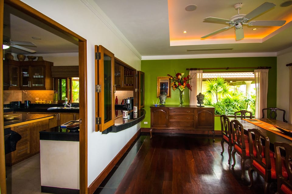 ORIOLE Luxury 6 Bed Pool Villa nr beach