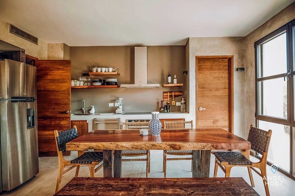 The equipped kitchen just nearby while you dine