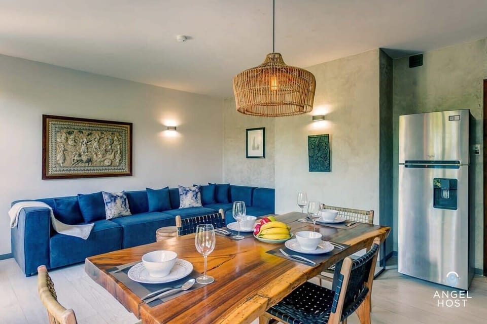 Beautiful wooden dining table for 4
