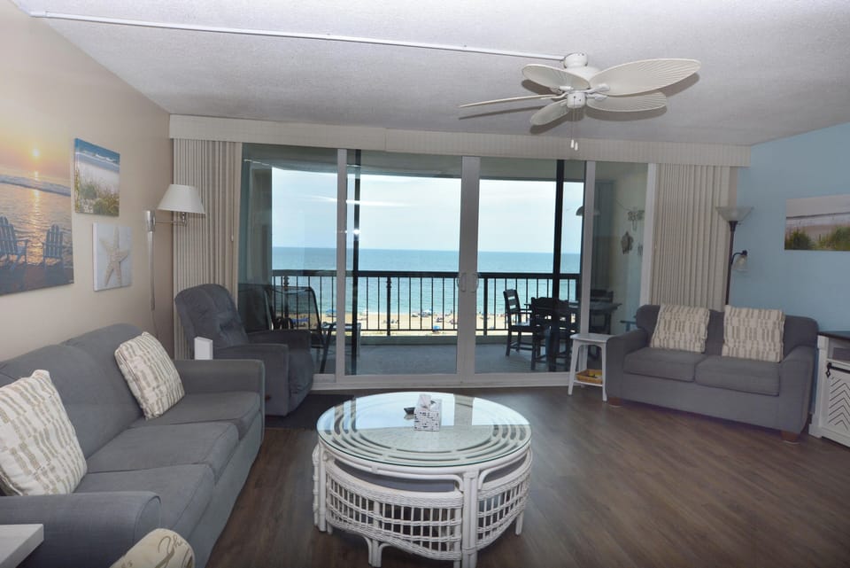 LIVING-AREA