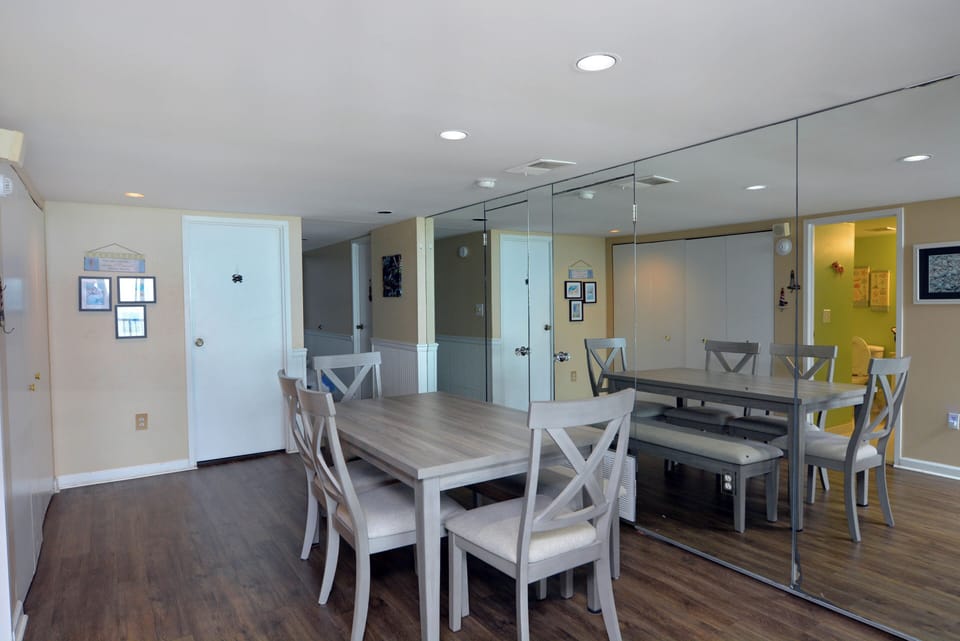 DINING-AREA