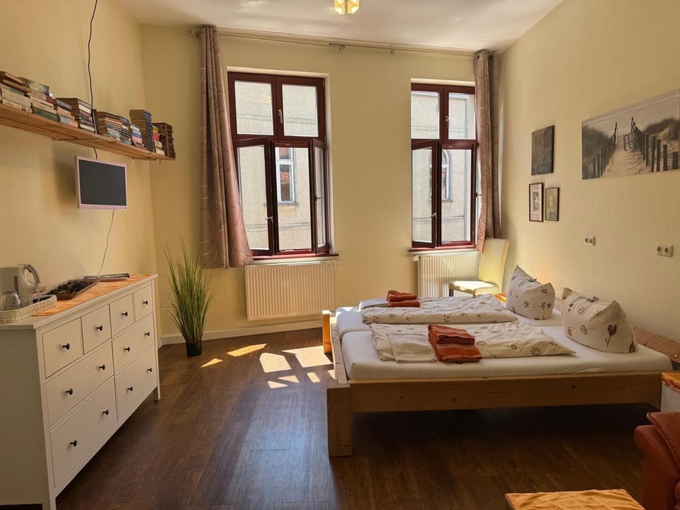 Standard Suite, Private Bathroom, River View | Interior