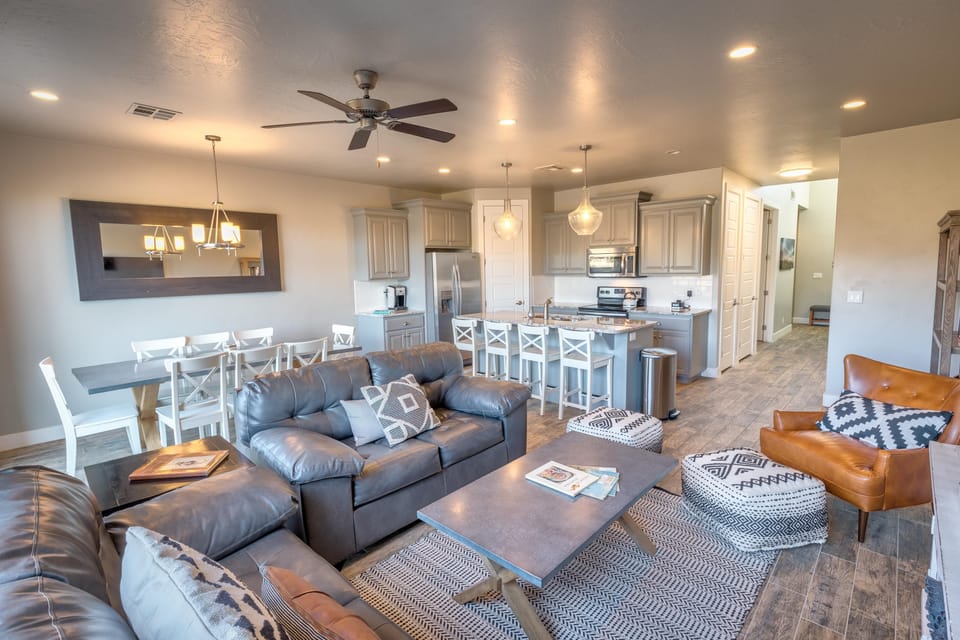 House, Multiple Beds (On The 18th Green) | Living room