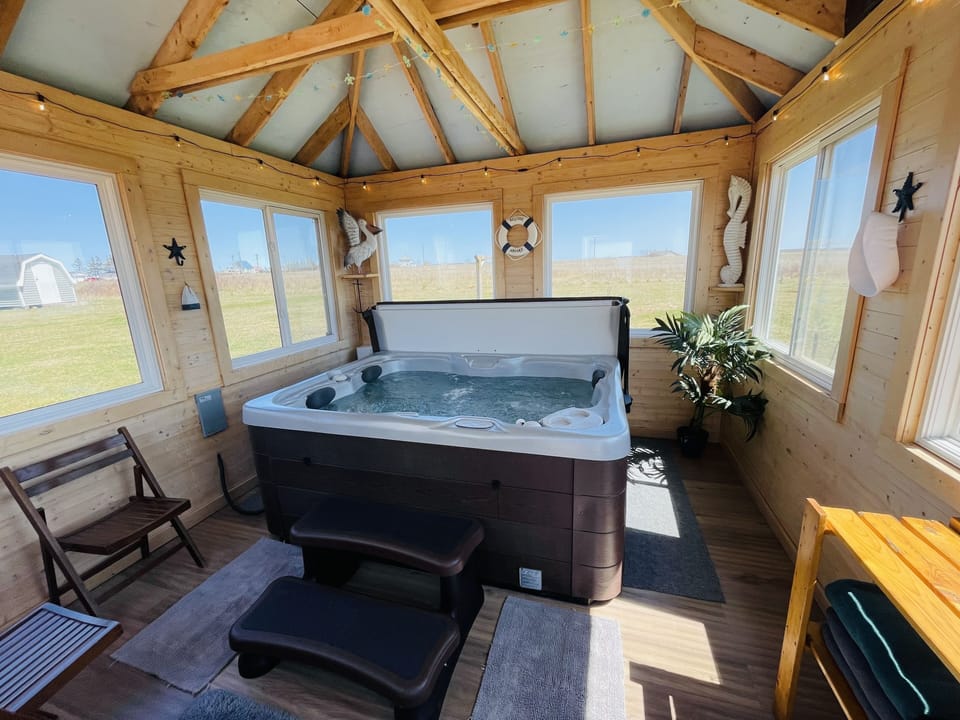 Private rain or shine hot tub building!
