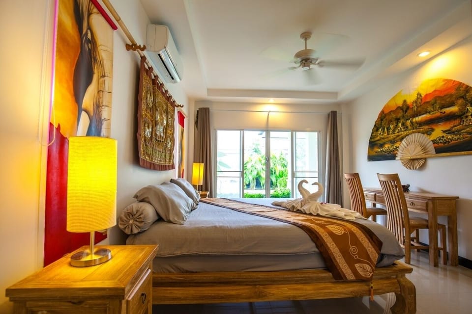 Pacotte 3BR private pool villa & garden 