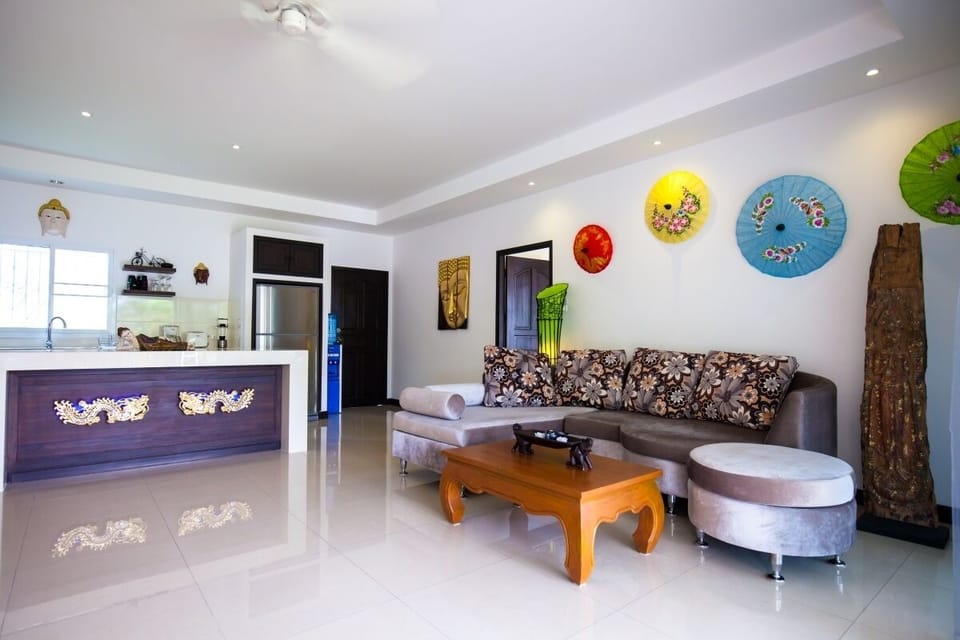Pacotte 3BR private pool villa & garden 
