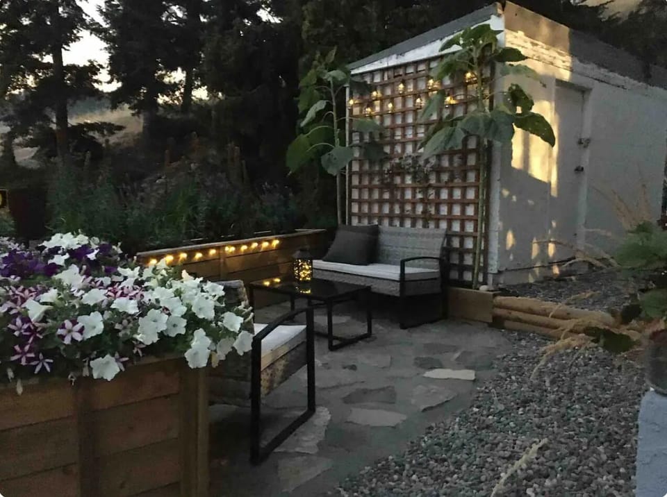 Outdoor patio for you to enjoy with a view.