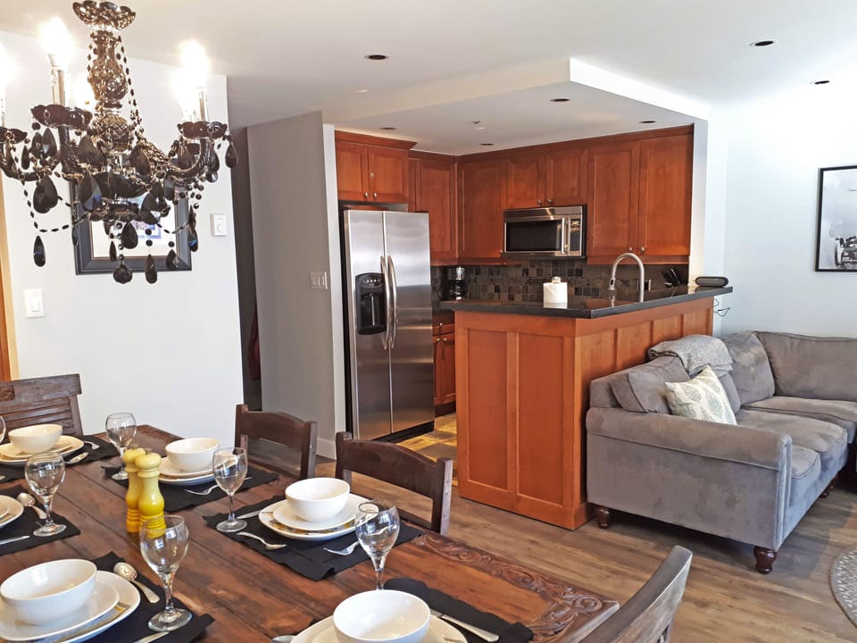 Dining area in close proximity to kitchen also for convenience.