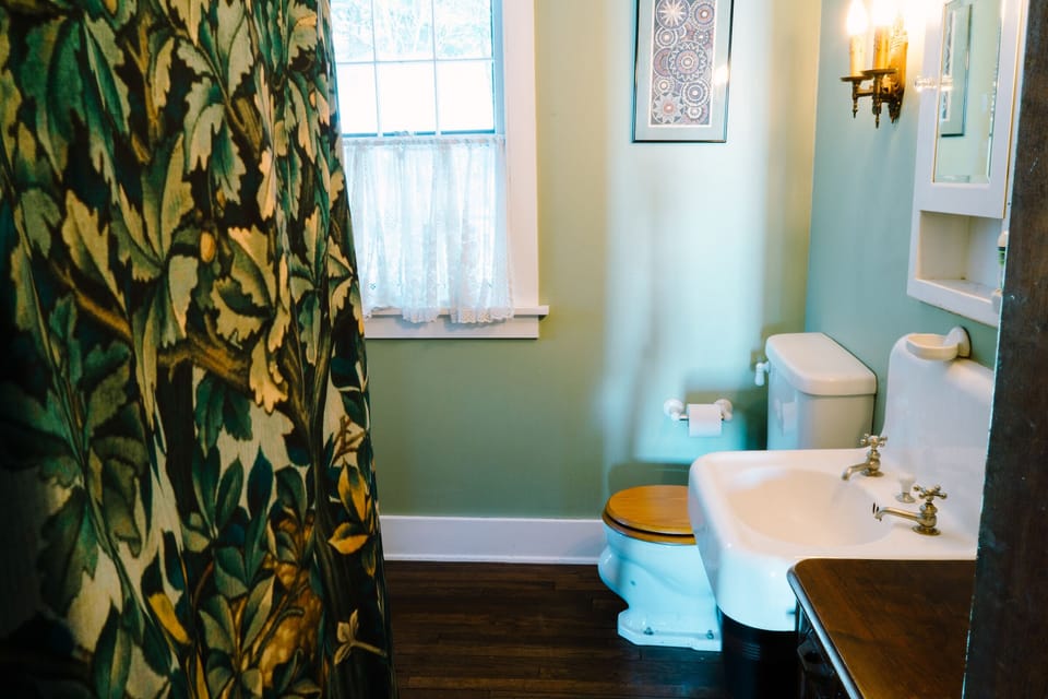 Main Floor Bathroom