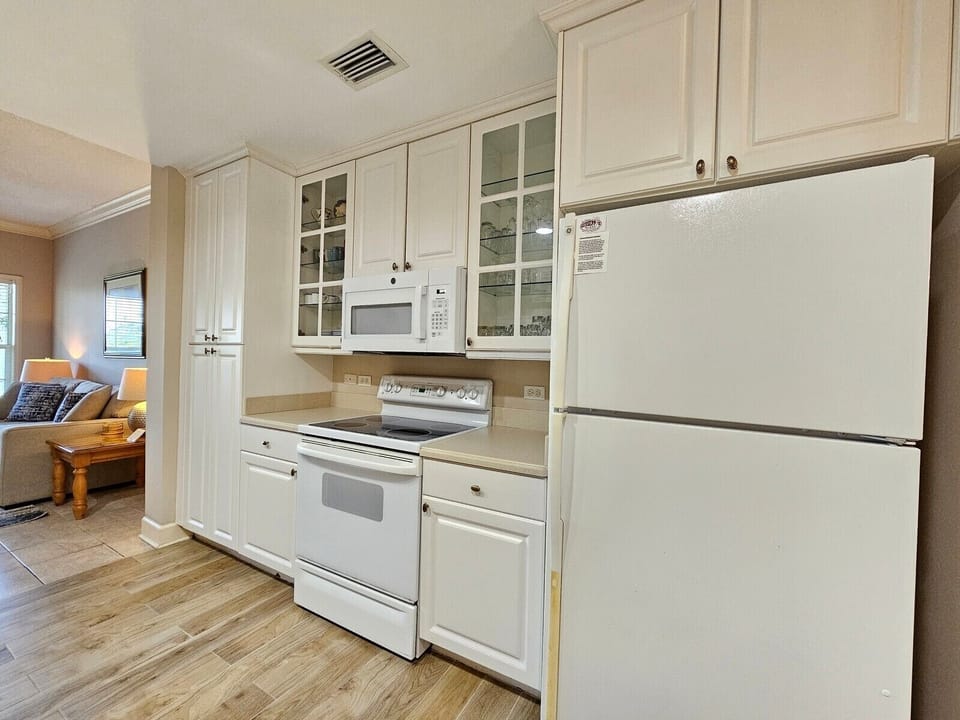 Kitchen at 302 North Shore Place