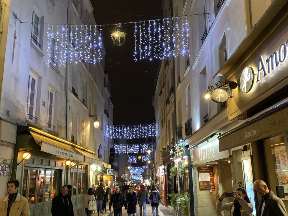 Rue Mouffetard adjacent- restaurants, marchés, creperies, gelato+ galore!