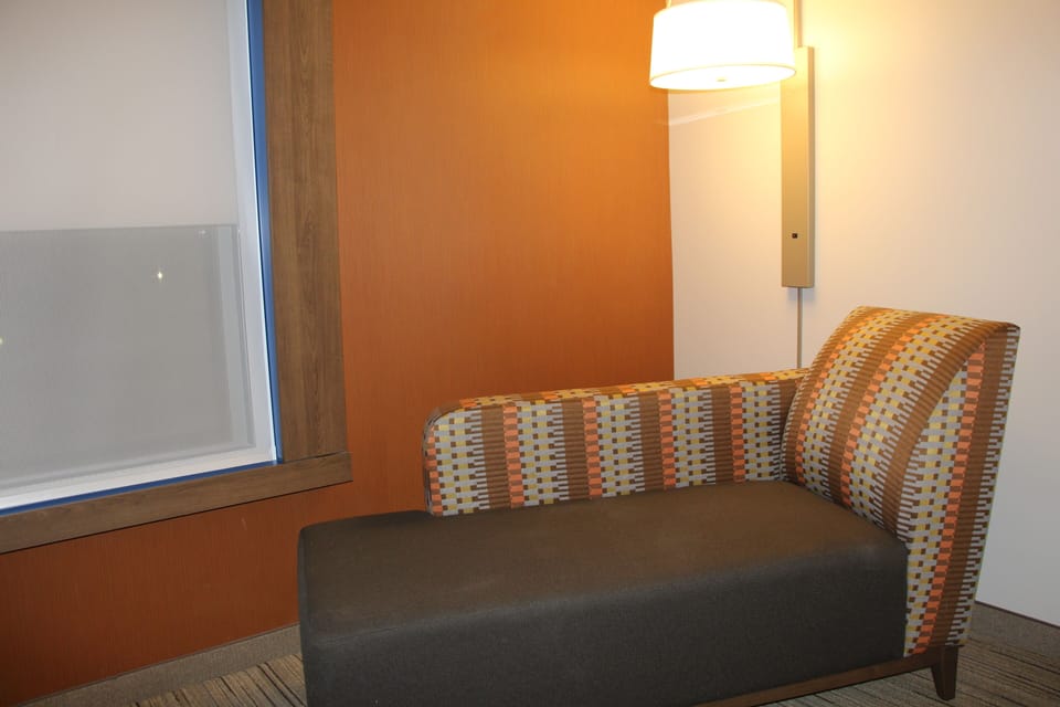 In-room safe, desk, blackout drapes, iron/ironing board