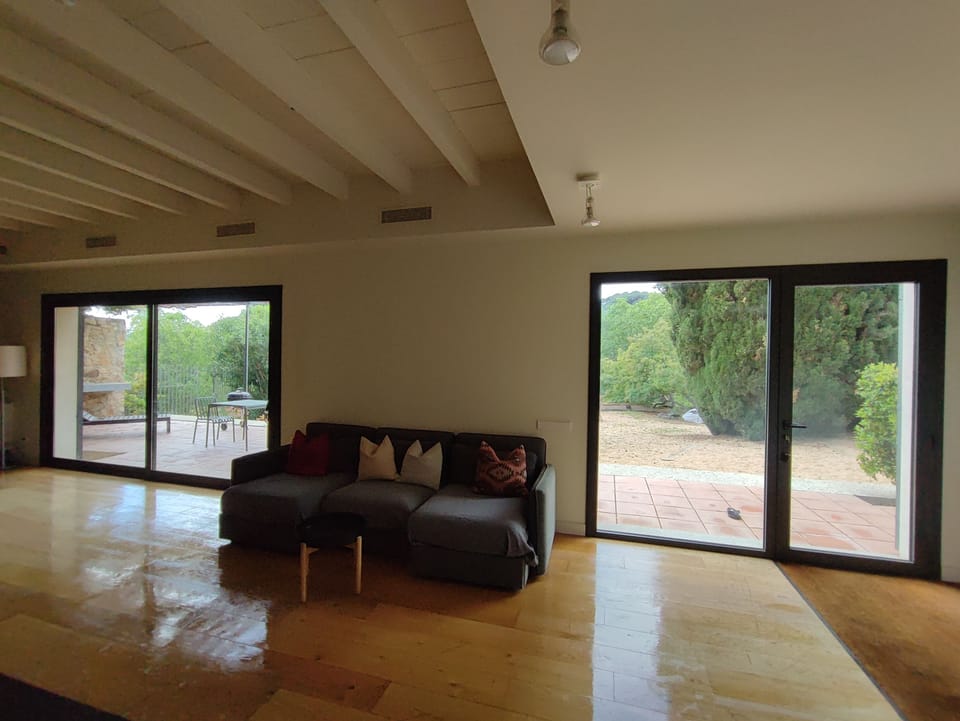 living room, with lots of light and beautiful views