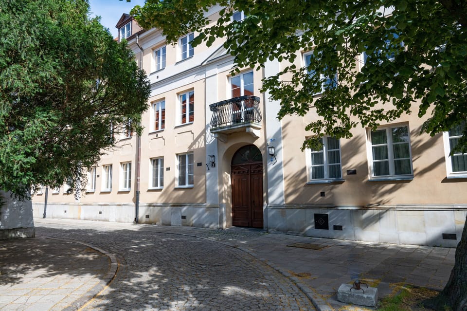 The entrance to our building. The facade was fully renovated in 2019.