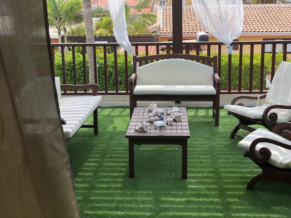 upstairs balcony viewed from mb
