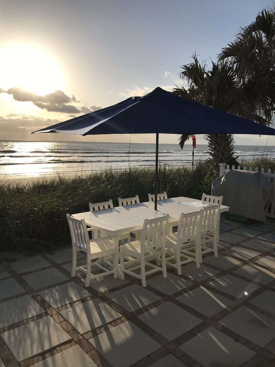 Dining at it's best....oceanfront