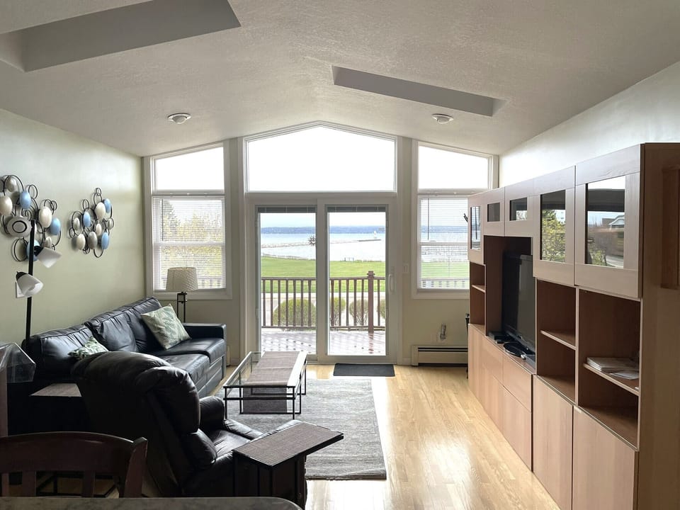 Living Area with view + Smart TV, books to read, storage