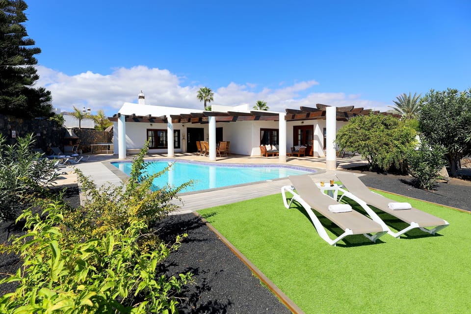 Miraflores and front garden