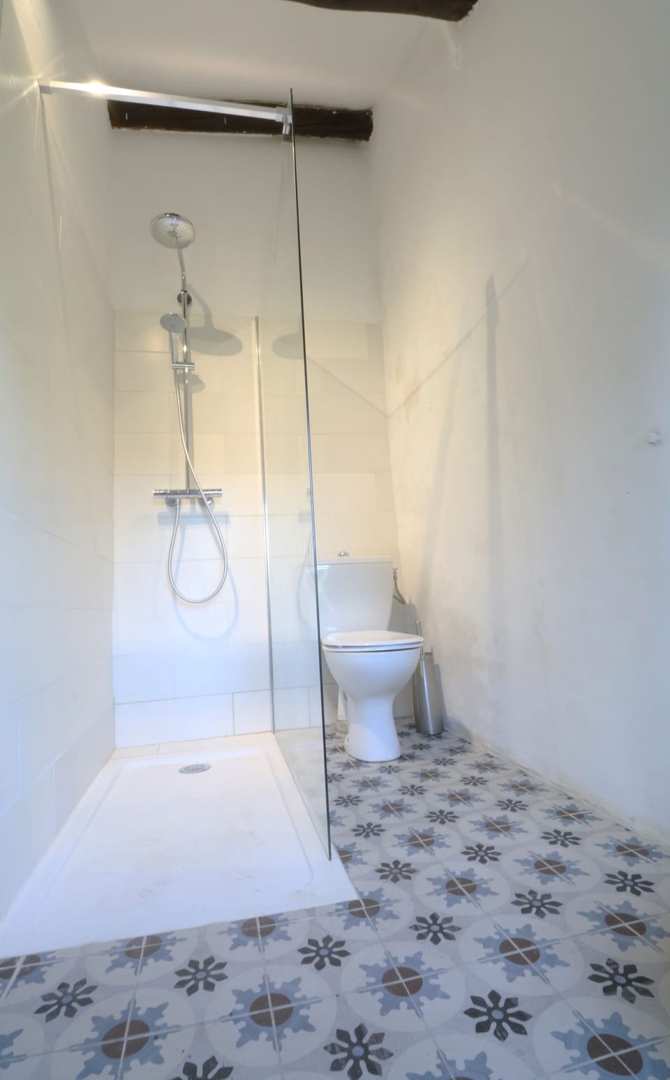 Master bedroom shower room