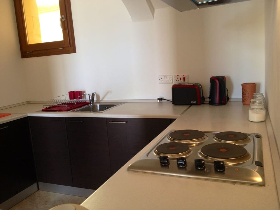 Fully-equipped Kitchen including Nespresso coffee machine and dishwasher
